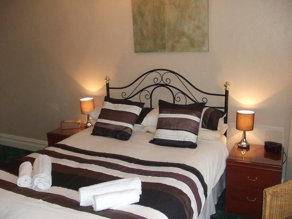 Blueshutters Hotel Poole Bagian luar foto