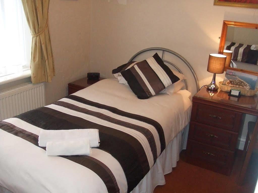 Blueshutters Hotel Poole Bagian luar foto