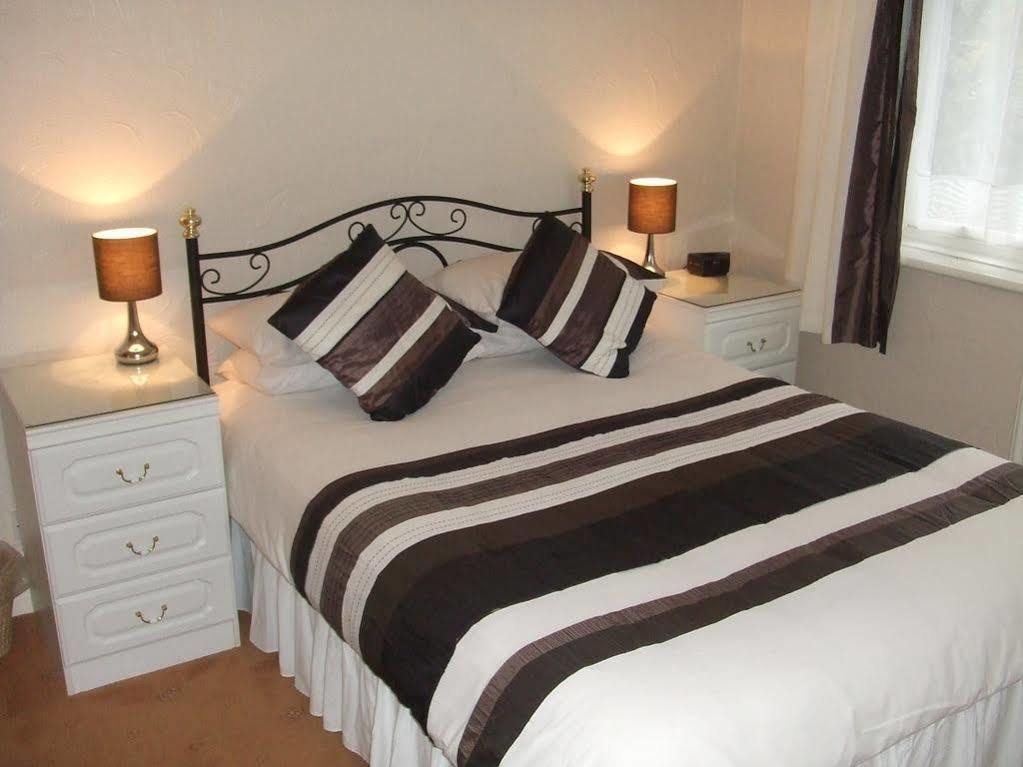 Blueshutters Hotel Poole Bagian luar foto