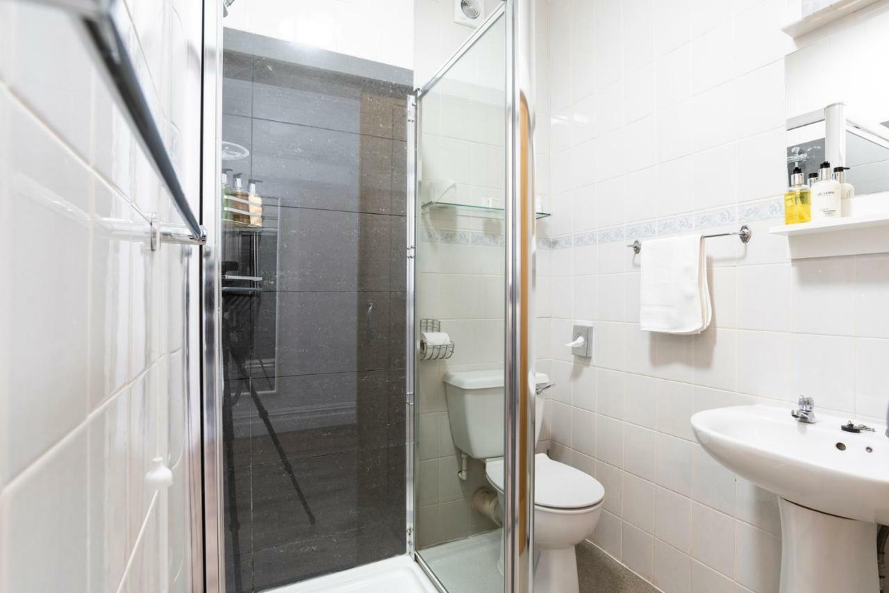 Blueshutters Hotel Poole Bagian luar foto